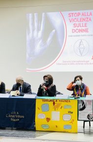 Stop alla violenza sulle donne- ogni giorno tutti i giorni!